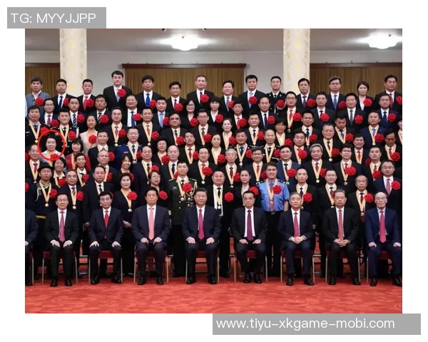 阿贾戴荣获三项大奖四年三冠荣耀无限手套庆祝夺冠游行 阿贾戴荣获三项大奖四年三冠荣耀无限手套庆祝夺冠游行